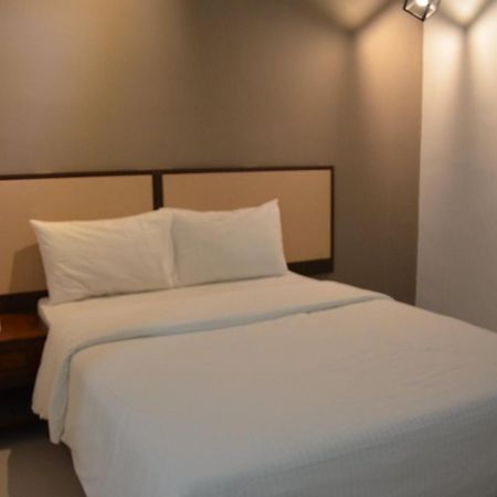 Senrose Hotel Kuantan Kültér fotó