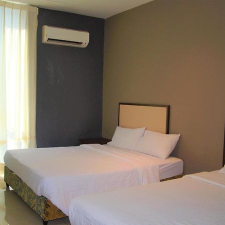 Senrose Hotel Kuantan Kültér fotó