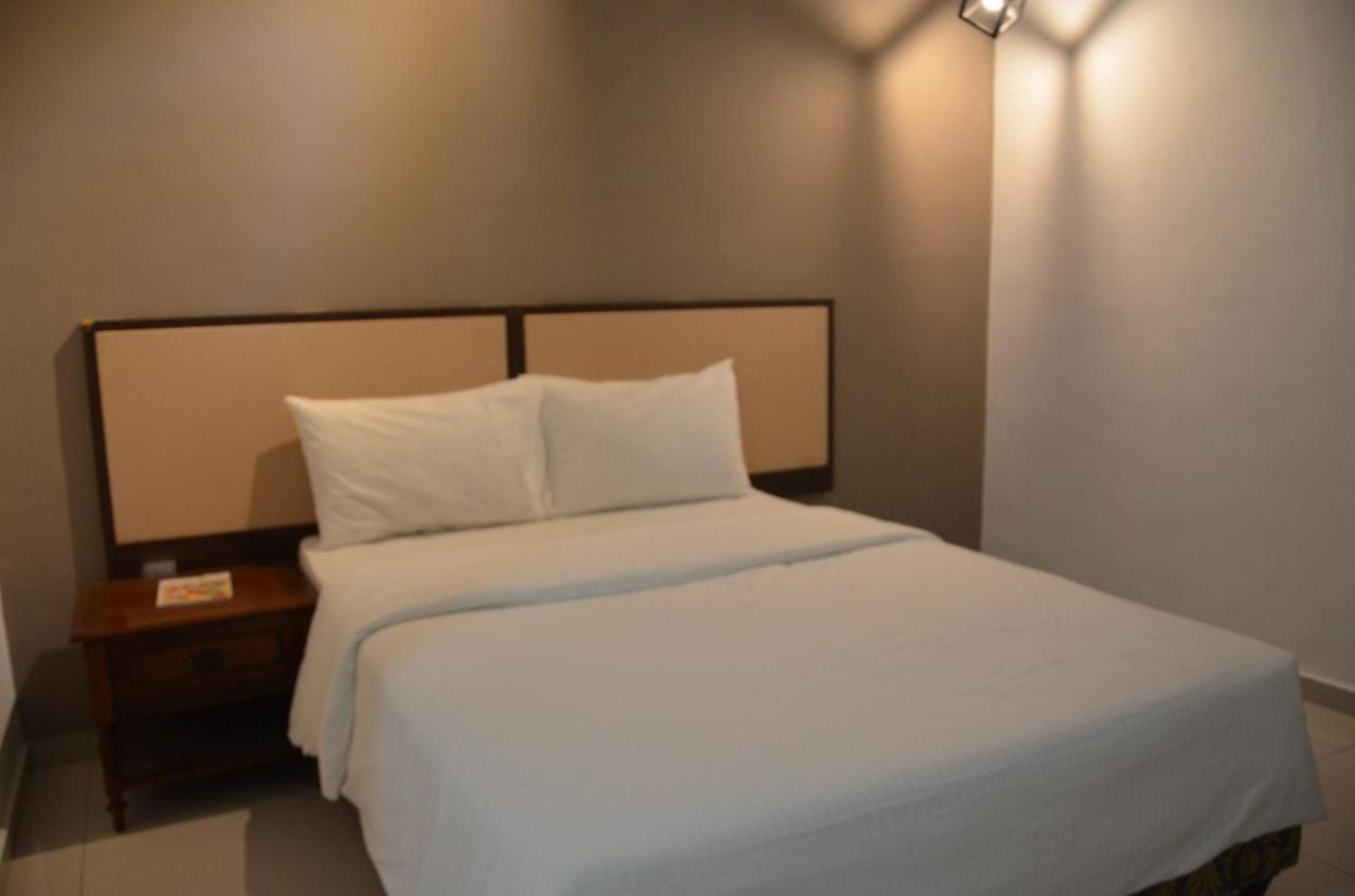 Senrose Hotel Kuantan Kültér fotó